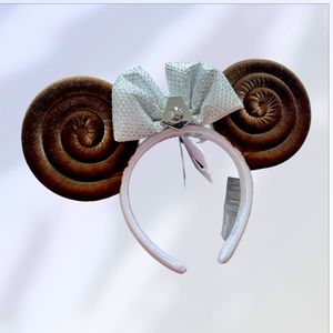Disney parks limited release Princess Leia Mickey ears - NEW